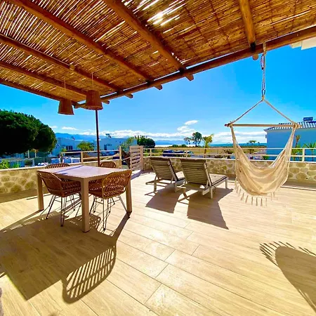 펜션 Boho Bliss Seaview Detached House